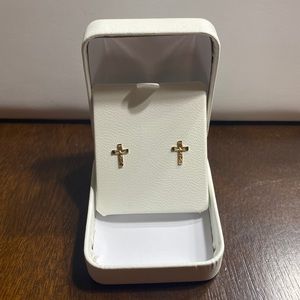 Cross stud earrings